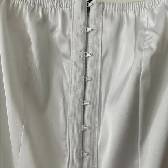 NAANAA White Crop Top Puffed Sleeves Size 6 - Picture 2 of 3